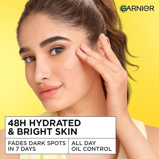 711DfXYWo7L._SX522_ Garnier Fresh & Bright Vitamin C Sorbet Gel Face Moisturizer Cream, 45g - Image 6
